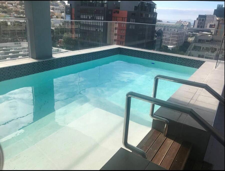 Stunning Studio Apartment In Cbd 케이프타운 외부 사진